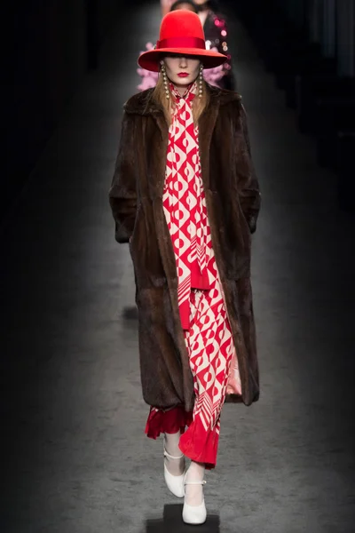 Look 61